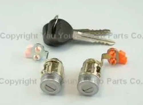 Door Lock Set Left & Right for Mitsubishi Delica (05/94 – 12/06)