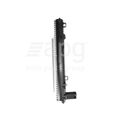 Holden Commodore VN/VQ Radiator Plastic Aluminium 545 x 418 x 26 mm 35 / 40 mm