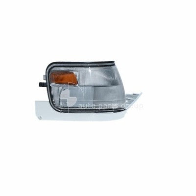 Genuine Mitsubishi Express SJ Front Park / Indicator Lamp RH (10/86-05/13)