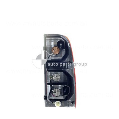 Genuine Toyota Hilux GGN15R/GGN25R/KUN16R Tail Lamp LH (07/11-04/15)