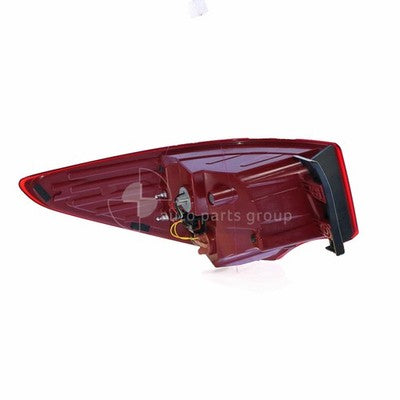 Genuine Hyundai Santa Fe DM Tail Lamp RH (11/15-On)