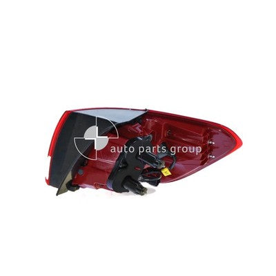 Genuine Kia Sorento UM Tail Lamp LH LED (06/15-08/17)