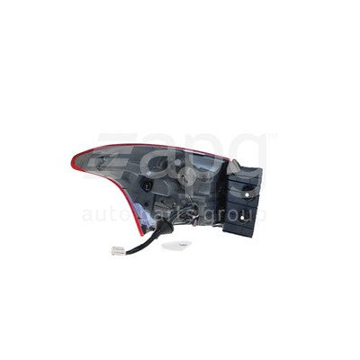 Genuine Hyundai i30 GD/GD II Tail Lamp RH (02/13-12/15)