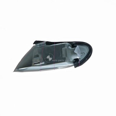 Ford Fairlane Front Park / Indicator Lamp RH (09/94-05/99)
