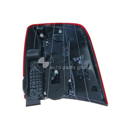 Genuine Toyota Landcruiser UZJ200/VDJ200 Tail Lamp LH (11/07-03/12)