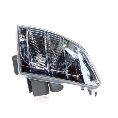 Nissan X-trail T30 Front Park / Indicator Lamp LH (09/01-09/07)