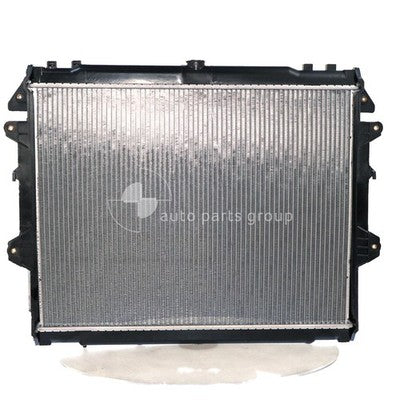 Toyota Hilux Radiator Plastic Aluminium 500 x 648 x 26 mm : Manual 2.7 L 2TRFE