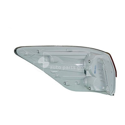Nissan Pathfinder R52 Tail Lamp RH Red/Clear (10/13-03/17)