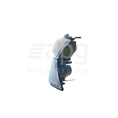 Nissan Patrol GU Front Park / Indicator Lamp RH (12/97-10/01)
