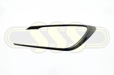Genuine Toyota Corolla 94-On Fog Lamp Cover Rim Right Hand Black (03/15-05/18)
