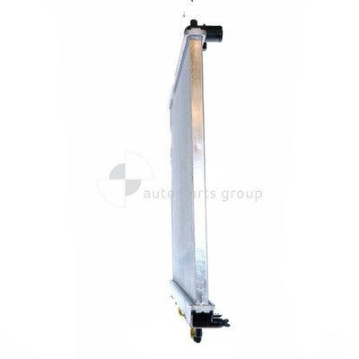 Mitsubishi Pajero Radiator Plastic Aluminium 525 x 698 x 22 mm 35 / 35 mm