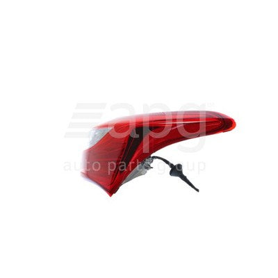 Genuine Hyundai i30 GD/GD II Tail Lamp RH (02/13-12/15)