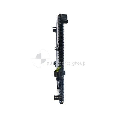 Volkswagen Amarok 2H Radiator Plastic Aluminium 615 x 588 x 22 mm 32 / 32 mm