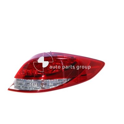 Genuine Hyundai Veloster FS Tail Lamp RH (12/11-12/17)