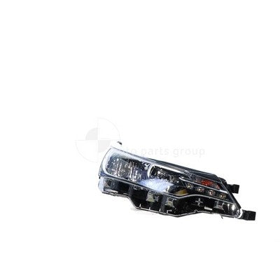Genuine Toyota Corolla ZRE172R Head Lamp RH Halogen Manual Adjust (12/13-09/19)