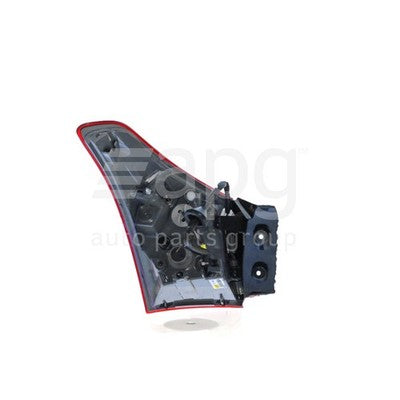 Genuine Hyundai i30 GD/GD II Tail Lamp RH (05/12-03/17)