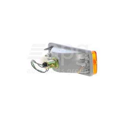 Toyota Hilux Front Bar Park / Indicator Lamp RH (08/83-08/88)