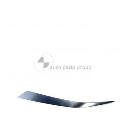 Genuine Hyundai Santa Fe TM Grille Mould RH (04/18-12/20)