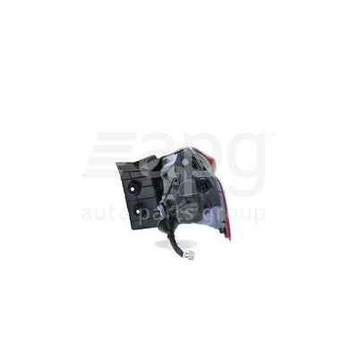 Genuine Hyundai i30 GD/GD II Tail Lamp LH (02/13-12/15)