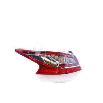 Genuine Nissan Altima L33 Tail Lamp LH Red/Clear (09/13-04/17)