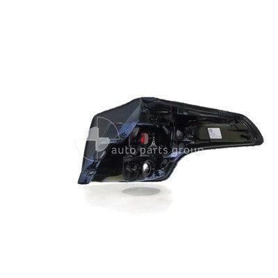 Genuine Toyota RAV4 ALA49/ASA44/ZSA42/ALA49R Tail Lamp LH LED (12/15-01/19)
