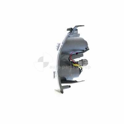 Genuine Nissan Patrol GU Front Park / Indicator Lamp RH (10/01-10/04)
