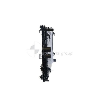 Mercedes-Benz Vito Radiator Plastic Aluminium 680 x 415 x 26 mm 38 / 38 mm