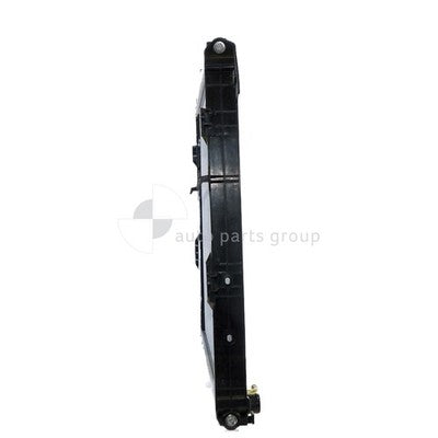 Toyota Hilux Radiator Plastic Aluminium 535 x 653 x 26 mm : Man/Auto 4.0 L 1GRFE