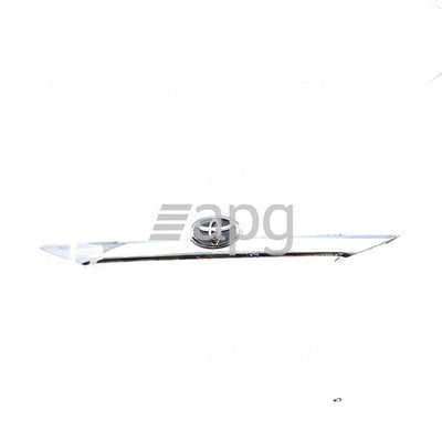 Genuine Toyota Aurion GSV50R Boot Lid Garnish (04/12-08/17)