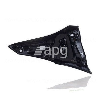 Genuine Toyota RAV4 ALA49/ASA44/ZSA42/ALA49R Lift Gate Lamp RH (12/15-01/19)