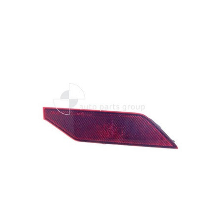 Genuine Mitsubishi Pajero Sport QF Rear Bar Reflector RH (11/19-On)
