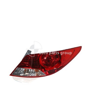 Genuine Hyundai Accent RB Tail Lamp RH (07/11-09/17)
