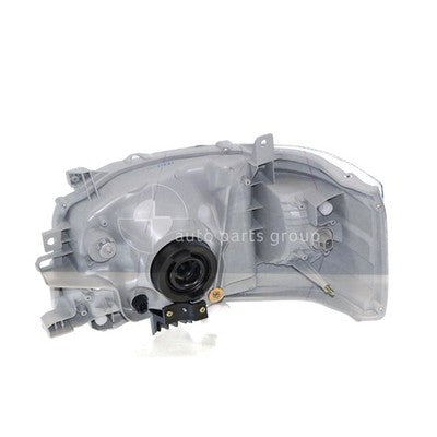 Toyota Hiace Head Lamp RH Halogen (01/05-02/19)
