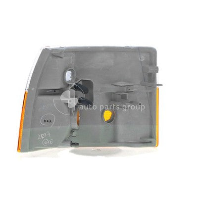 Genuine Toyota Hiace RZH / LH10# Front Park / Indicator Lamp RH (08/89-01/05)