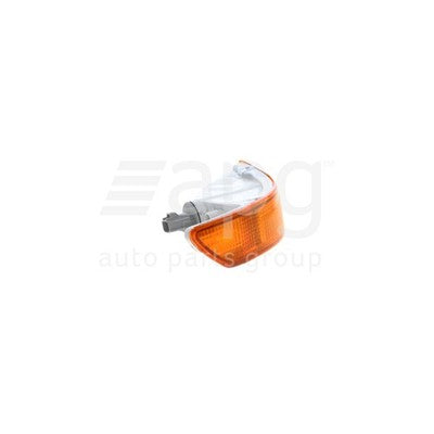 Toyota Corolla AE101R/AE102R Front Bar Park / Indicator Lamp RH (07/94-07/99)