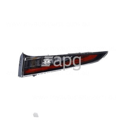 Genuine Toyota Corolla MZEA12R/ZWE211R Lift Gate Lamp RH (08/18-On)