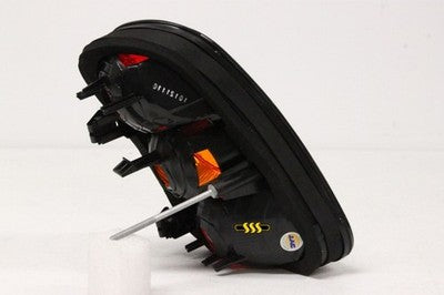 Mini Cooper Hatch Tail Lamp Right Hand (01/02-07/04)