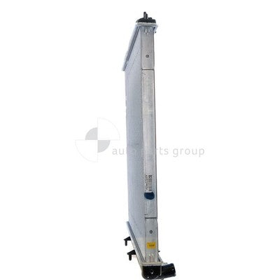 Genuine Nissan Navara Radiator Plastic Aluminium 600 x 688 x 36 mm : 32 / 32mm
