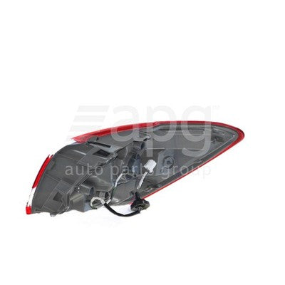Genuine Nissan Murano Z51 Tail Lamp LH Red/Clear (09/11-12/14)