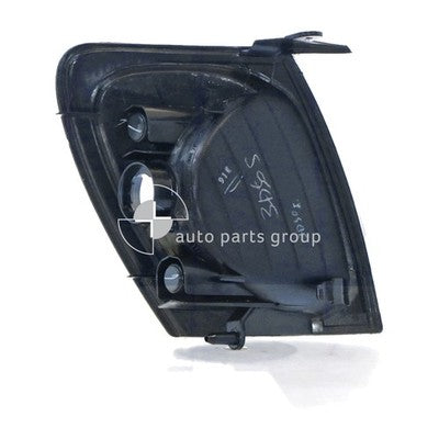 Genuine Toyota Townace Front Park / Indicator Lamp LH (01/97-12/01)