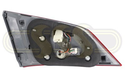 Genuine Hyundai I40 Rear Garnish Lamp Right Hand Sedan (02/15-06/18)
