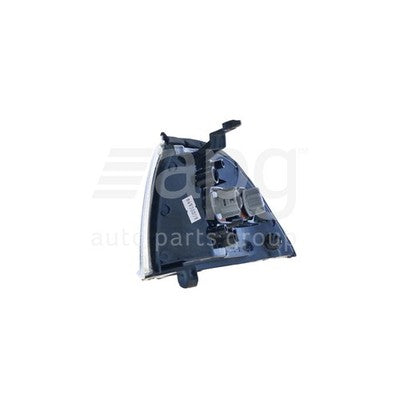 Toyota Corolla AE90/AE92/AE93/AE94 Front Park / Indicator Lamp RH (02/89-07/94)