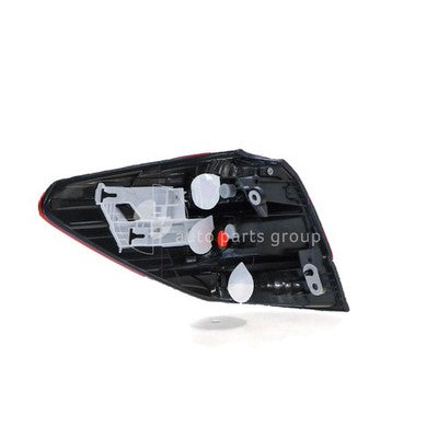 Subaru Outback B5A Tail Lamp RH (09/09-12/14)
