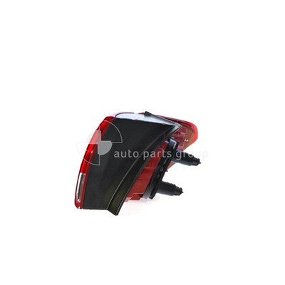 Genuine Kia Sorento UM Tail Lamp LH LED (06/15-08/17)