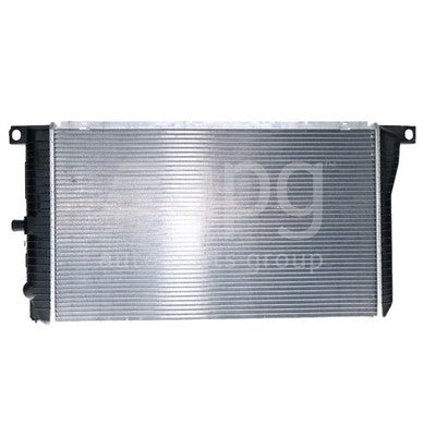 Ford Fairlane NC/DC/XG Radiator Plastic Aluminium 700 x 418 x 32 mm 38 / 45 mm