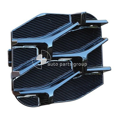 Genuine Toyota Camry ASV50R/AVV50R Front Bar Tow Hook Cover (04/15-10/17)