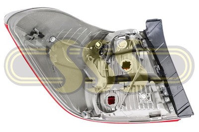 Genuine Toyota Kluger Tail Lamp Right Hand Clear Reverse, Not For (05/07-07/10)