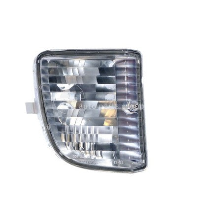 Genuine Toyota RAV4 Front Bar Park / Indicator Lamp RH (05/00-10/05)