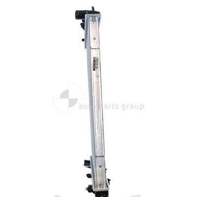Genuine Nissan Navara Radiator Plastic Aluminium 600 x 688 x 36 mm : 32 / 32mm