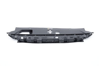 Genuine Hyundai Santa Fe Wagon Grille Top Cover (03/18-09/20)